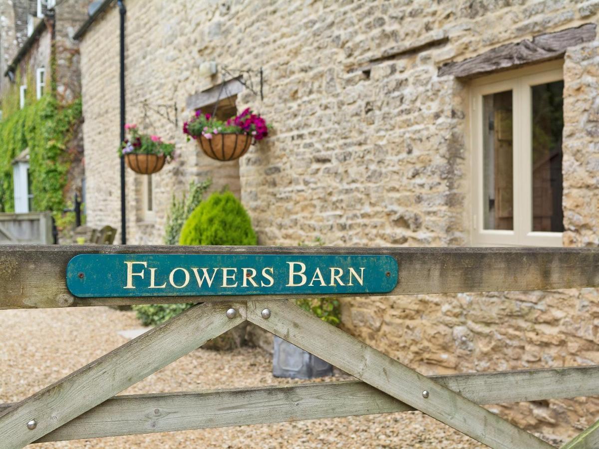 Flowers Barn Villa Daglingworth Exterior photo