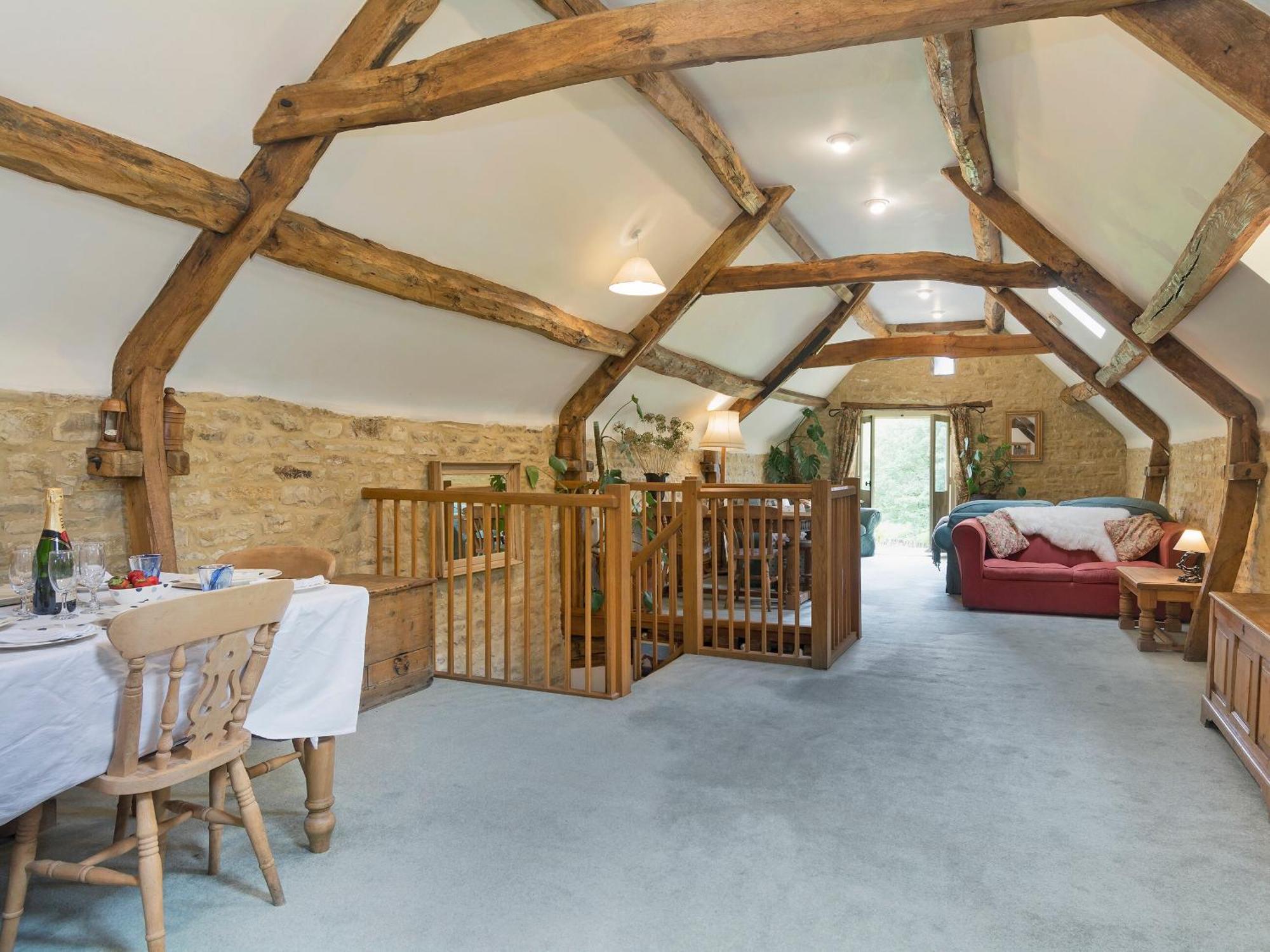 Flowers Barn Daglingworth Exterior photo