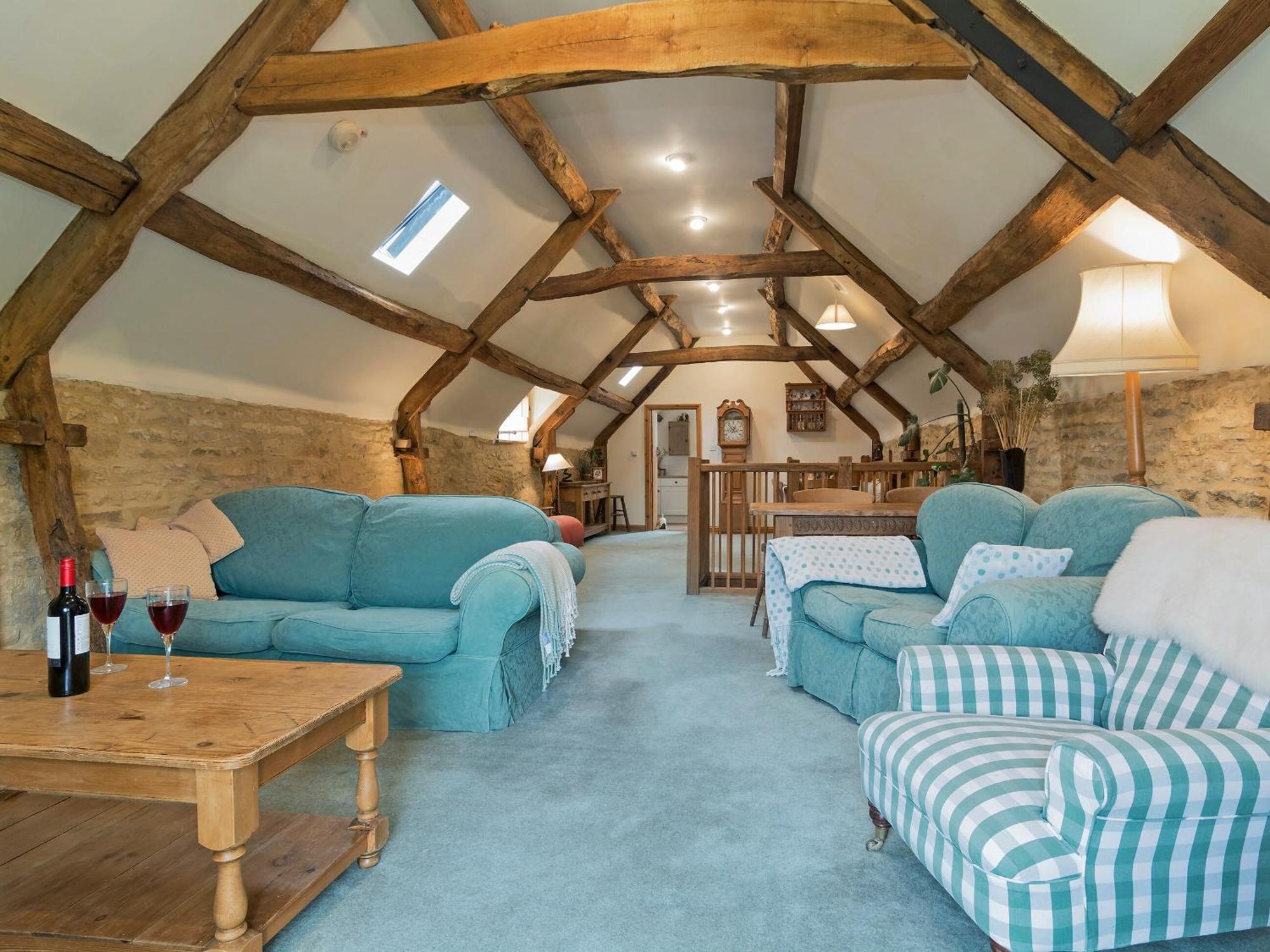 Flowers Barn Daglingworth Exterior photo