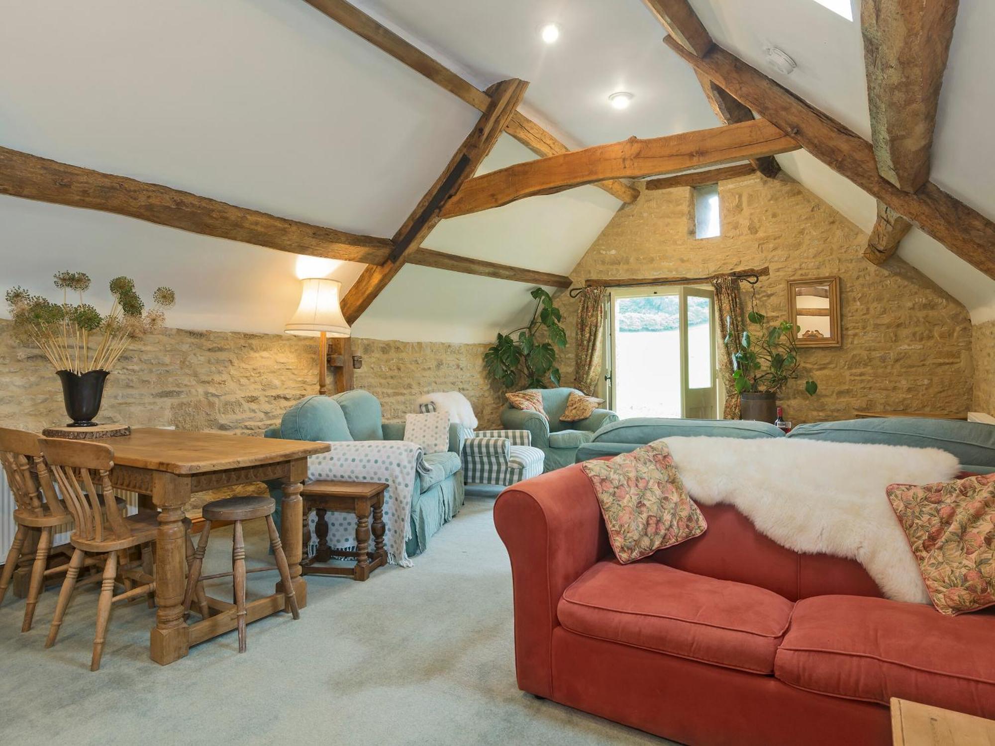 Flowers Barn Daglingworth Exterior photo